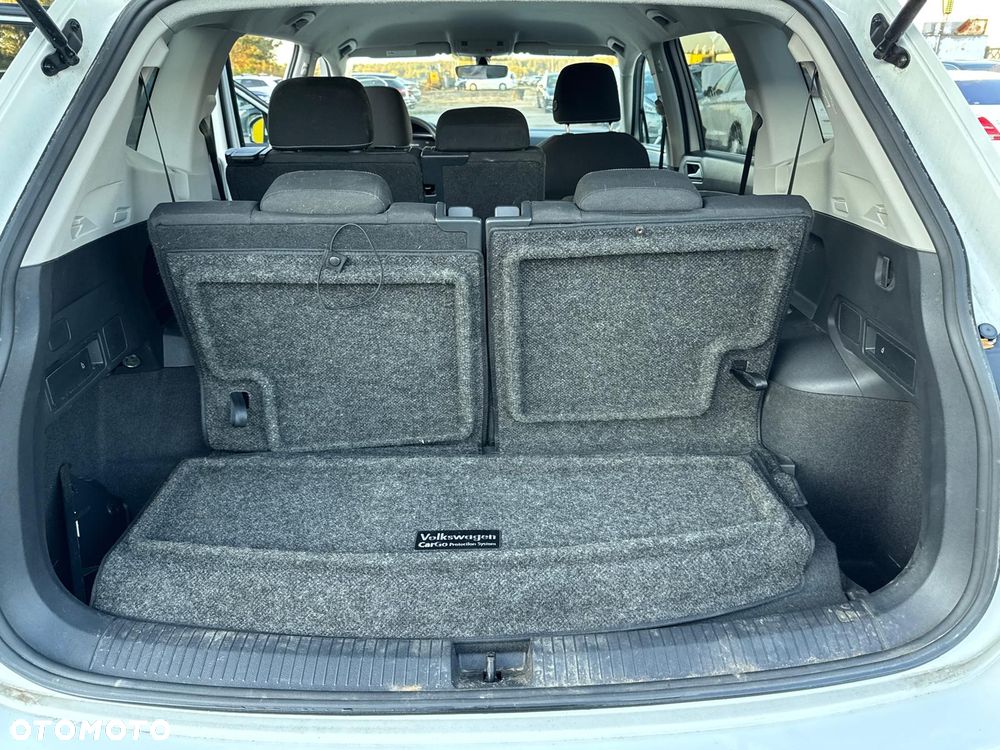 Volkswagen Tiguan Allspace - 23