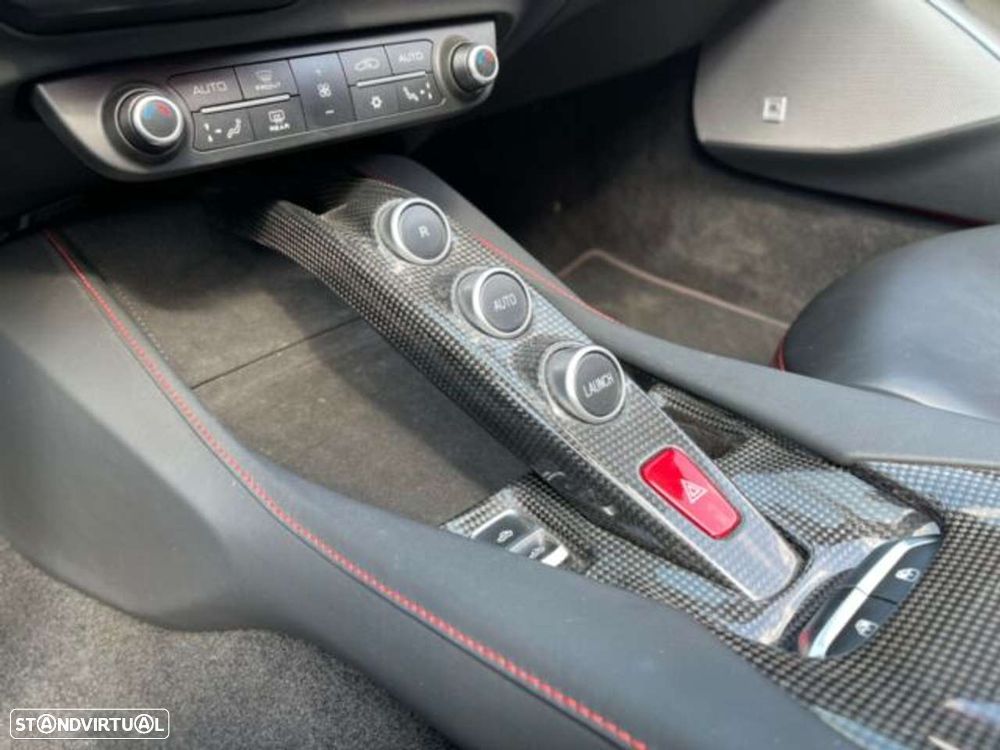 Ferrari Portofino - 33