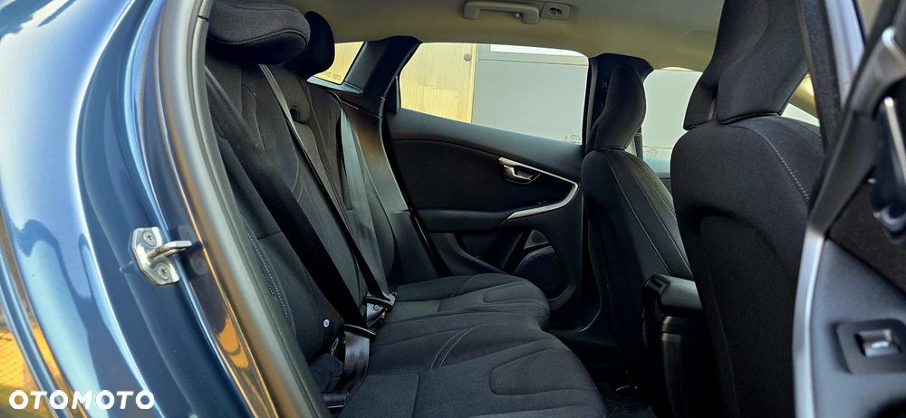 Volvo V40 D2 Kinetic - 31