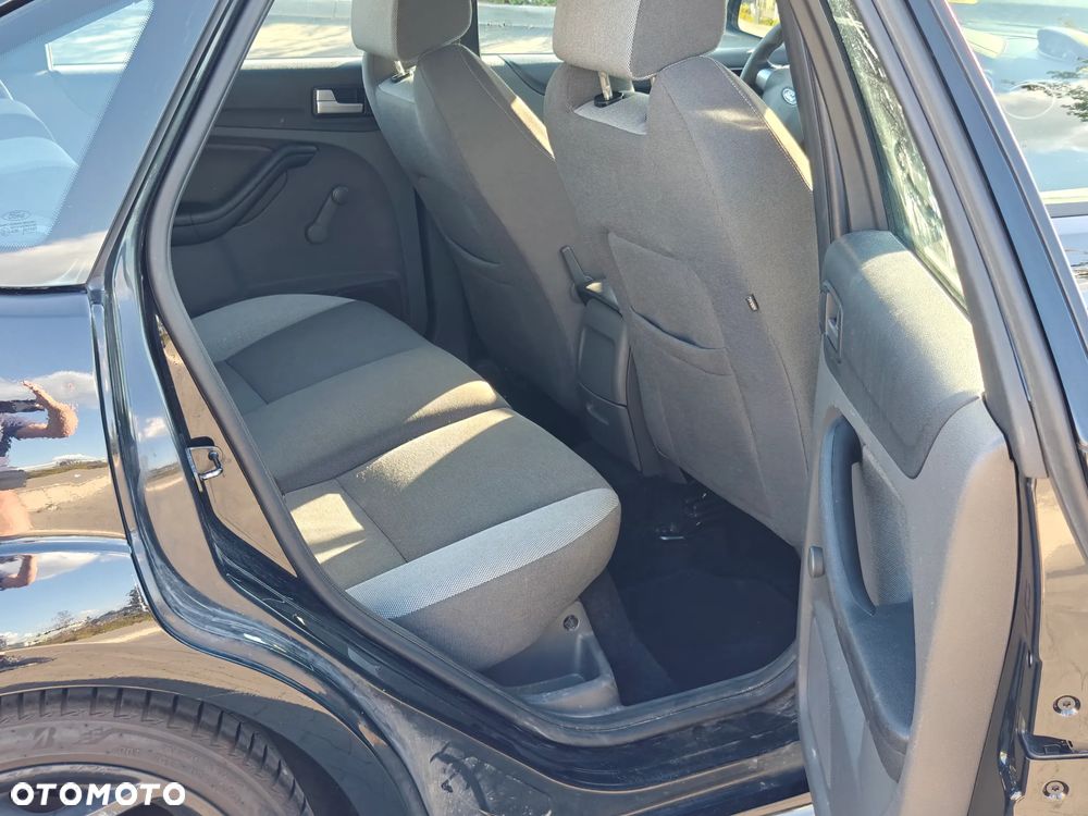 Ford Focus 2.5 ST - 14