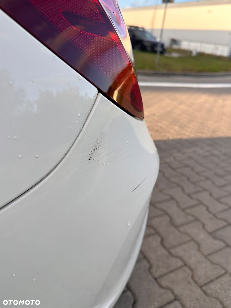 Mercedes-Benz CLA 220 4-Matic - 24