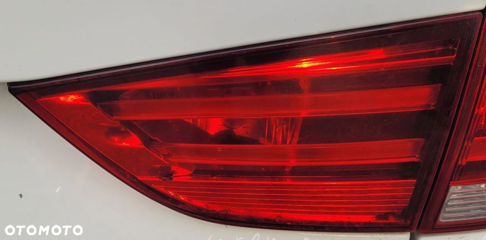 LAMPA W KLAPE BAGAŻNIKA PRAWY TYŁ TYLNA BMW X1 E84 LIFT - 1