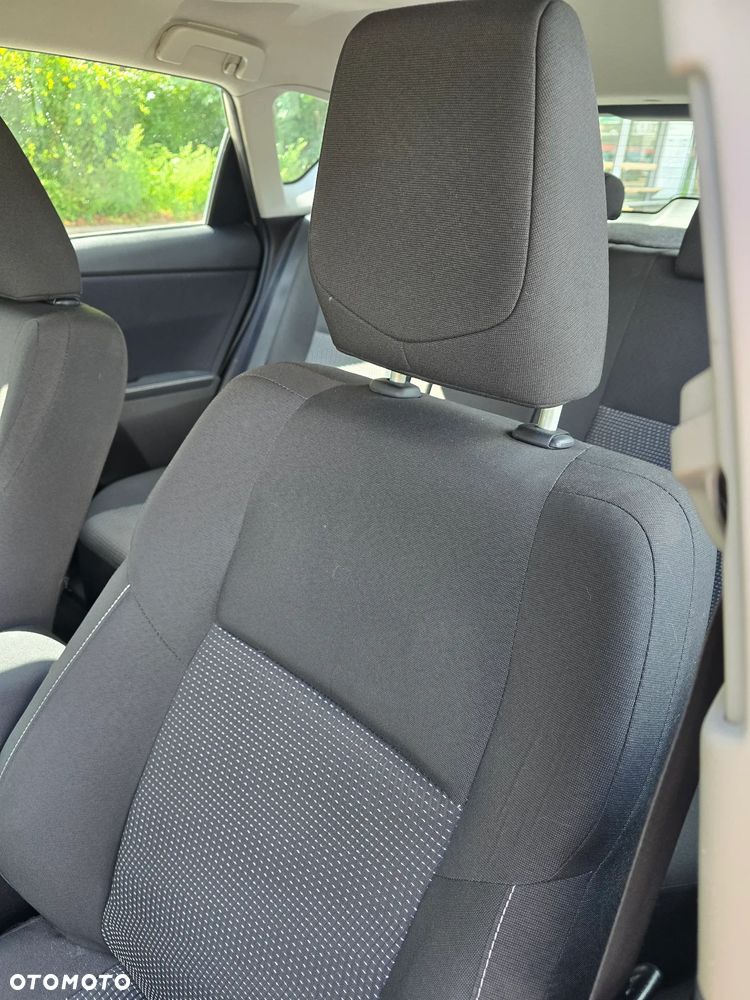 Toyota Auris 1.6 Premium MS - 24