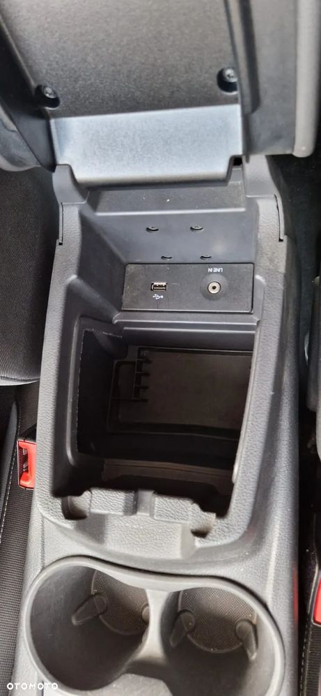 Ford Focus Turnier 1.0 EcoBoost Start-Stopp-System Champions Edition - 10