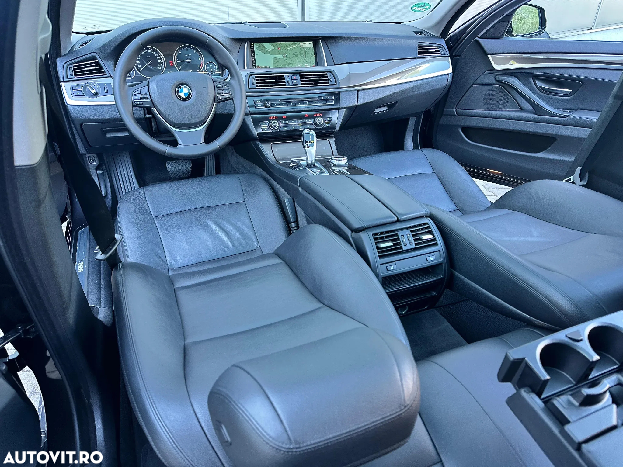 BMW Seria 5 520d Touring Aut. Modern Line - 20