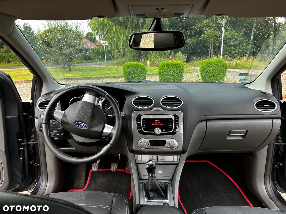 Ford Focus 1.6 Titanium - 18