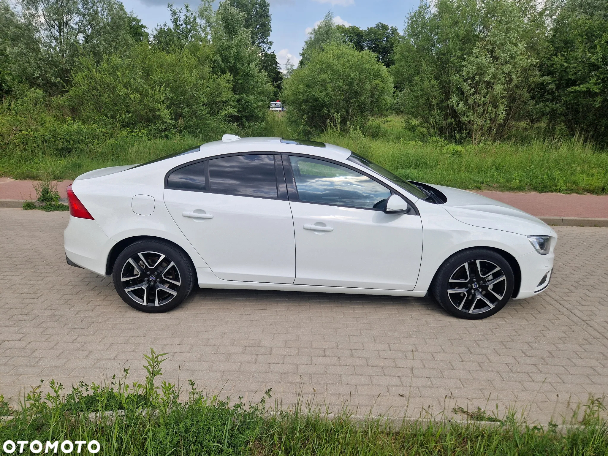Volvo S60 T5 Drive-E Dynamic Edition (Momentum) - 8