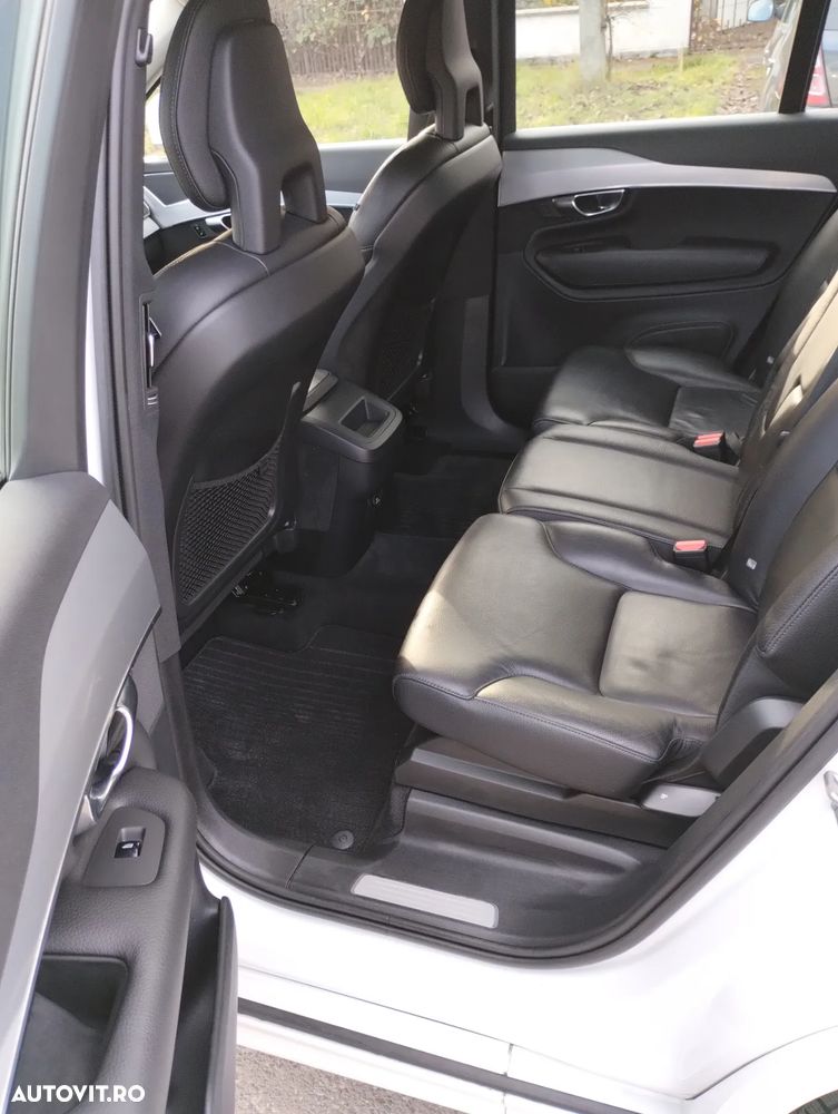 Volvo XC 90 B5 D AWD Geartronic Momentum - 9