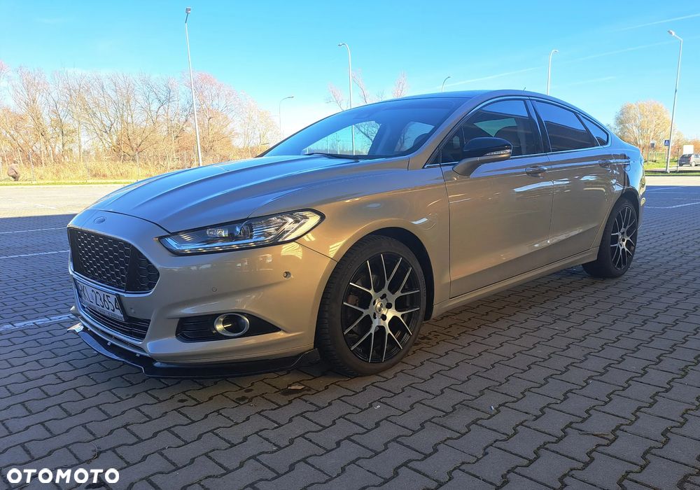 Ford Fusion - 13