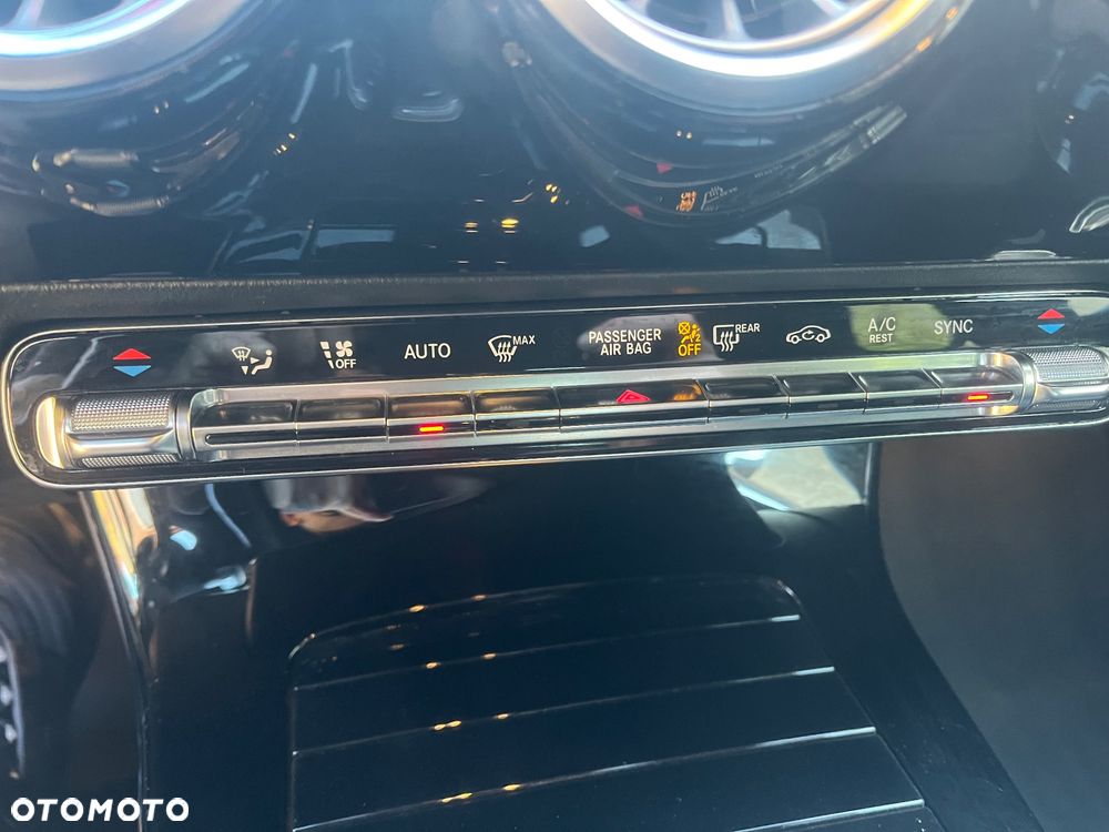 Mercedes-Benz CLA 250 4-Matic AMG Line 7G-DCT - 19
