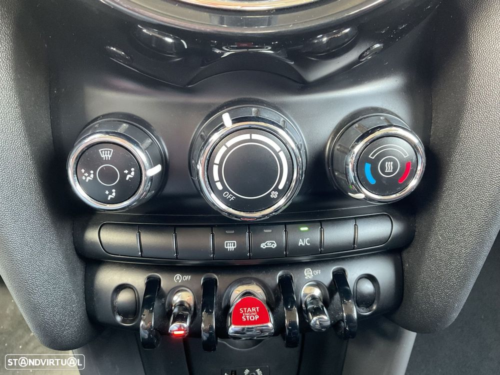 MINI 3 Portas One D - 29