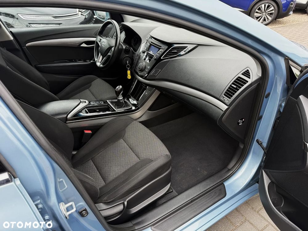 Hyundai i40 1.6 Comfort - 11