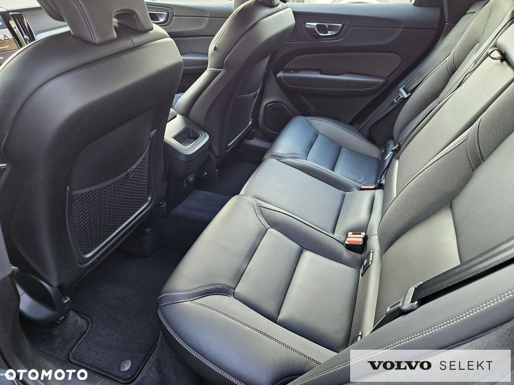 Volvo XC 60 - 30