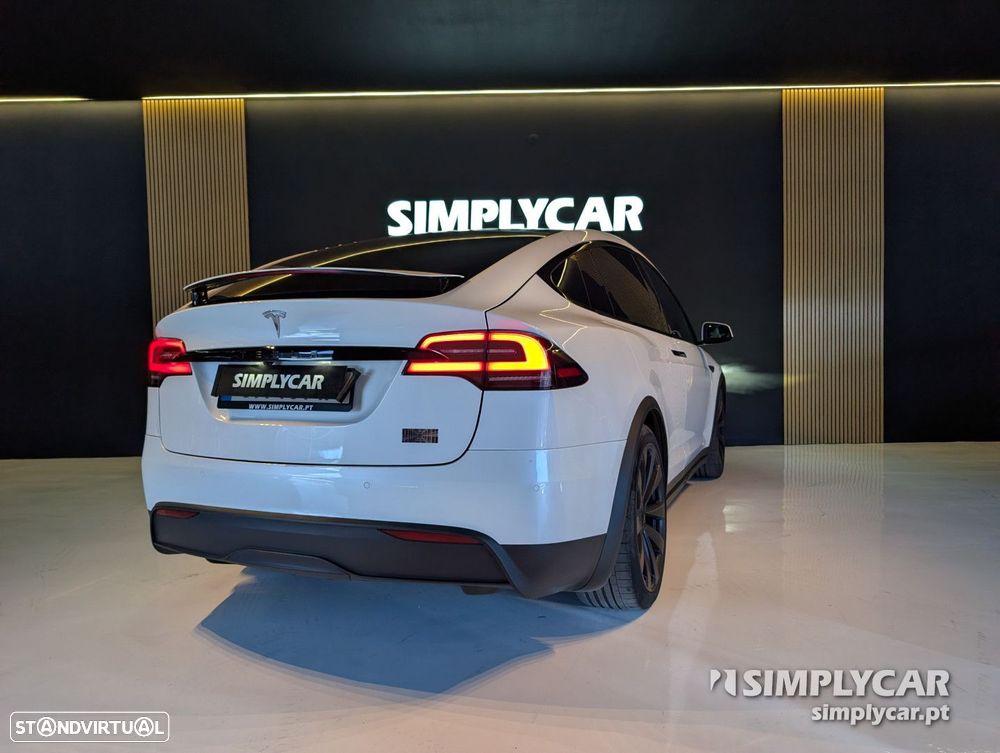 Tesla Model X Plaid AWD - 5