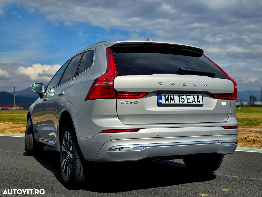 Volvo XC 60 T6 AWD Recharge Geartronic Inscription Expression - 5