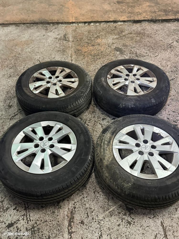 Jantes Peugeot Rifter 215/65R16 - 1
