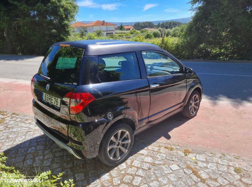 Aixam Crossover - 10