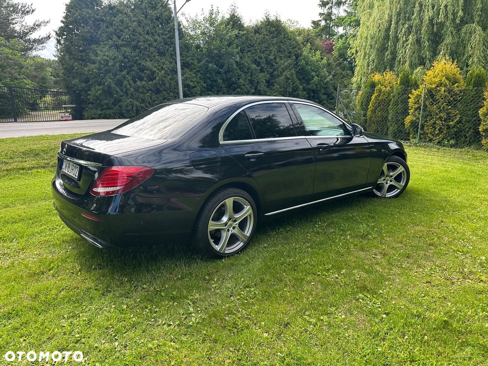Mercedes-Benz Klasa E 200 d 9G-TRONIC - 22
