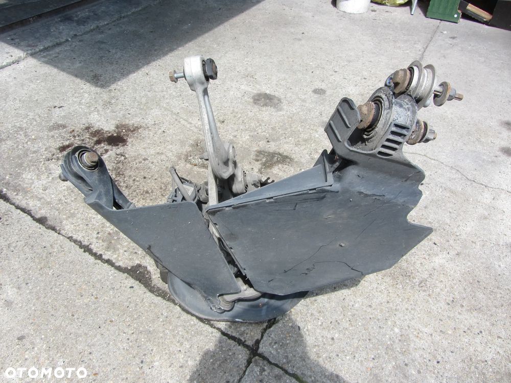 AUDI A8 D5 4N0505460 zwrotnica z wachaczami  prawy tył - 4