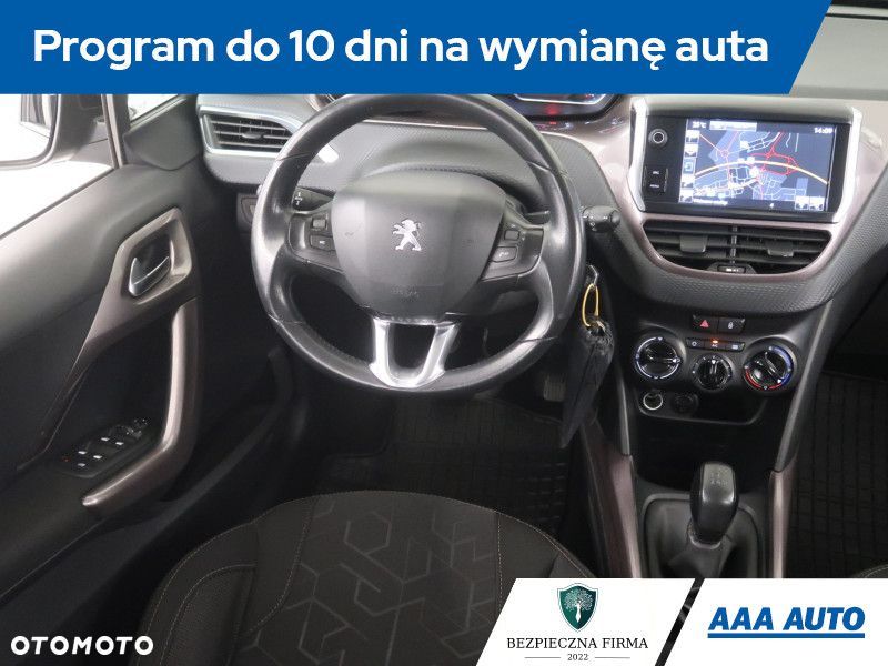 Peugeot 2008 - 9