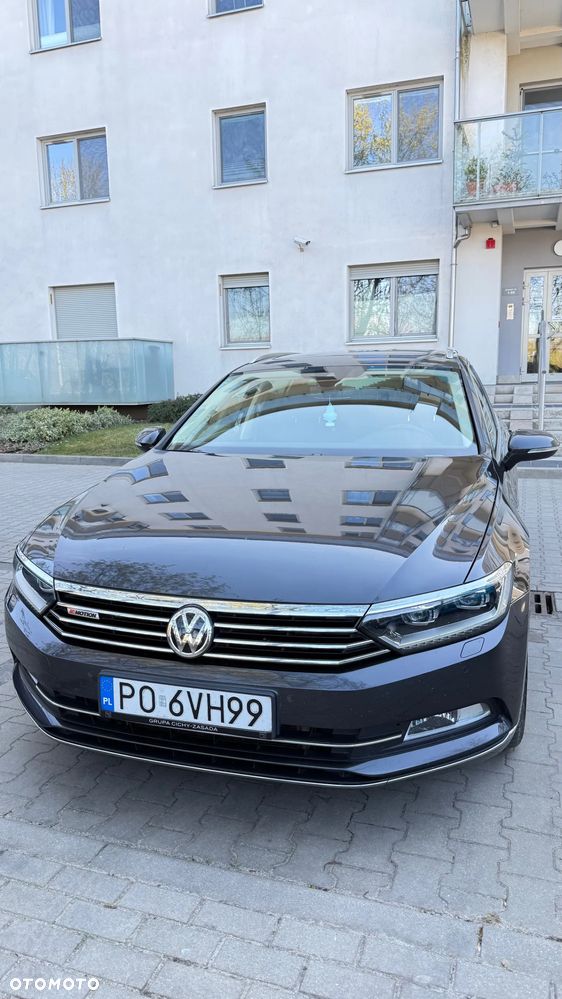 Volkswagen Passat Variant 2.0 TDI Bi-Turbo BMT 4Mot Highline DSG - 24