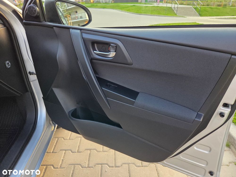 Toyota Auris - 21