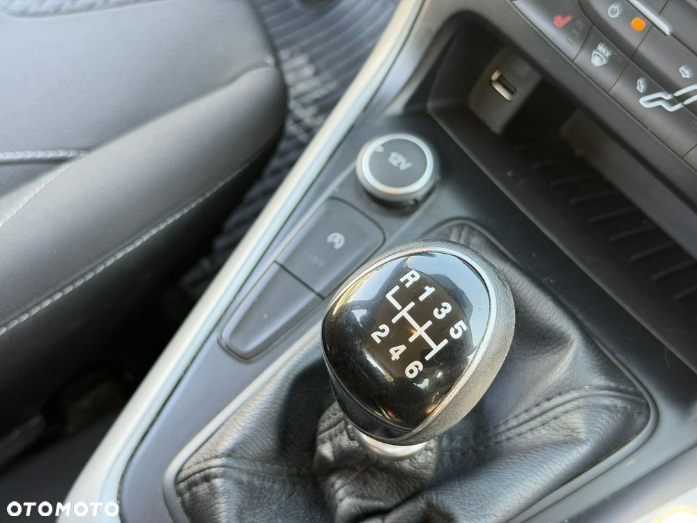 Ford Focus - 24