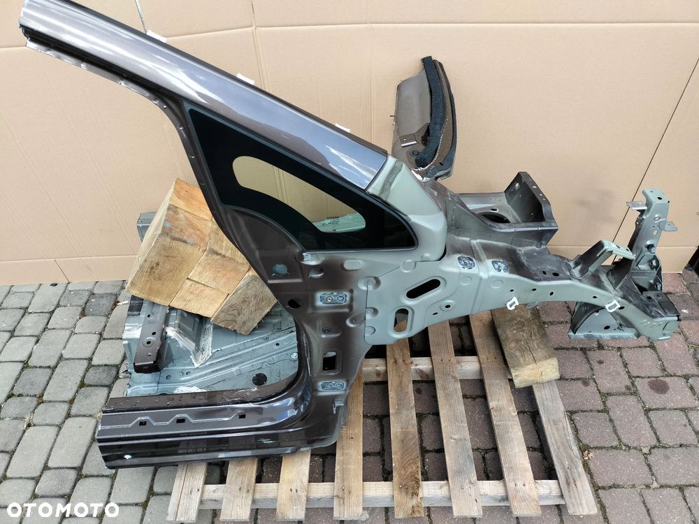 NISSAN LEAF II ZE1 ĆWIARTKA PRAWA PRZÓD  CAN G - 1