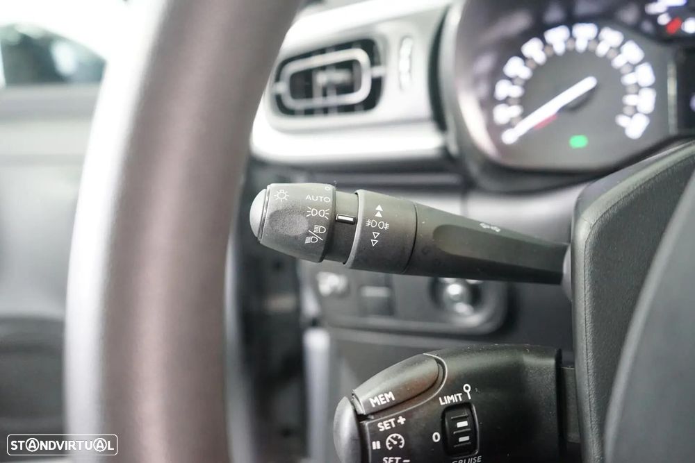 Citroën C3 1.2 PureTech Feel - 19