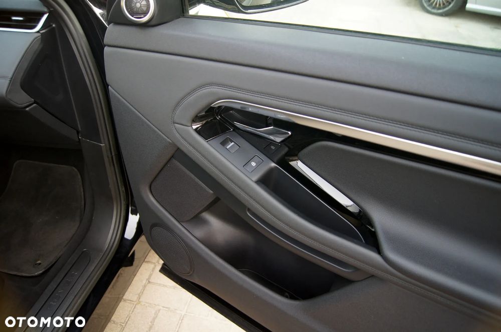 Land Rover Range Rover Evoque 2.0 D165 mHEV SE - 29