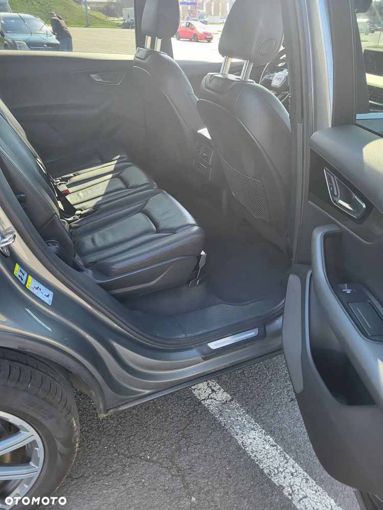Audi Q7 3.0 TFSI Quattro Tiptronic - 8