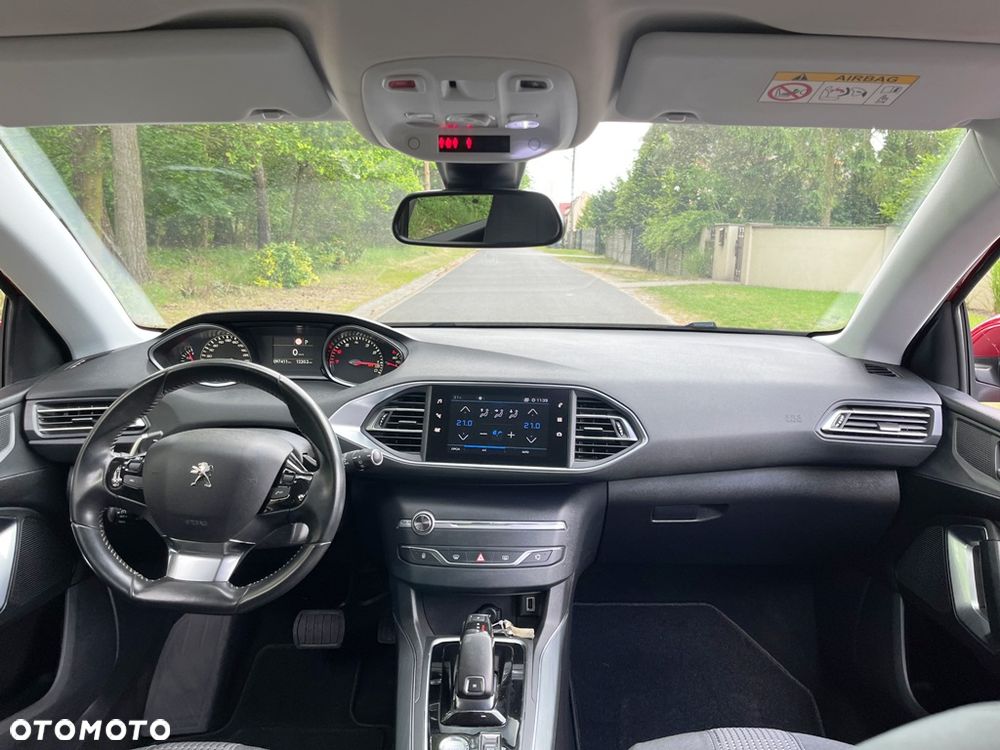 Peugeot 308 1.2 PureTech GPF Allure S&S EAT8 - 8