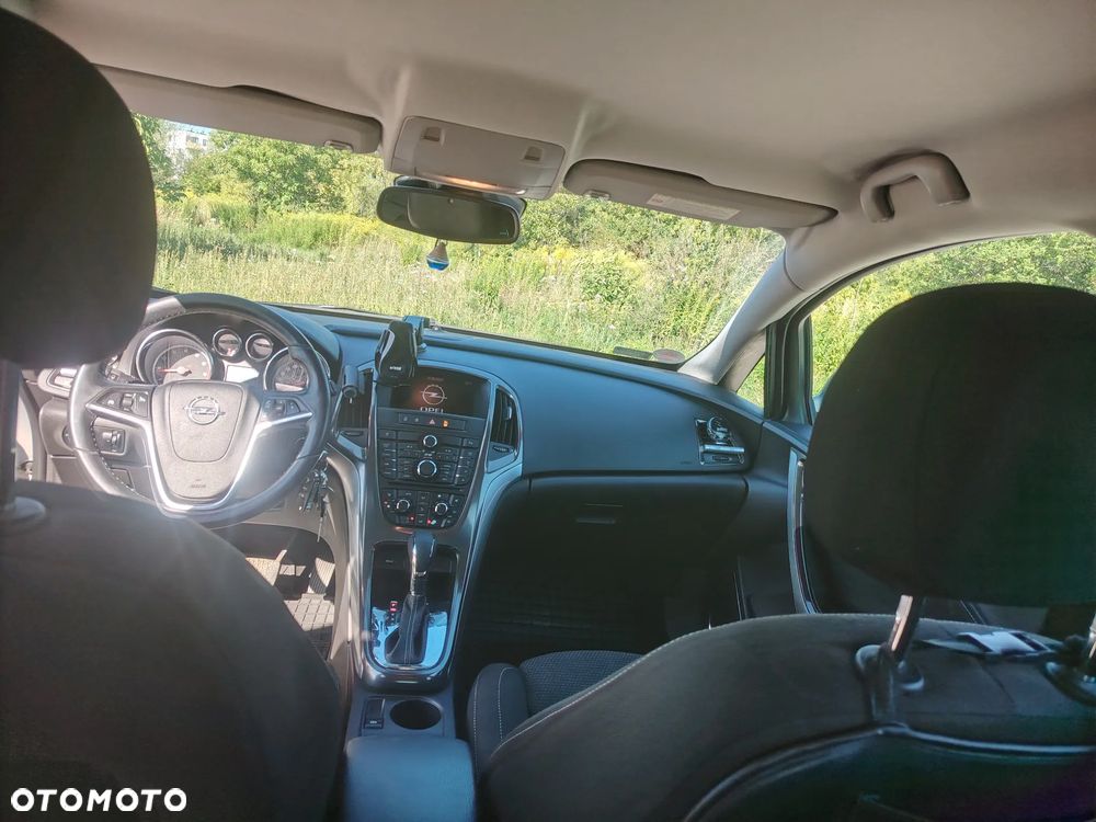 Opel Astra 1.6 T Cosmo - 18