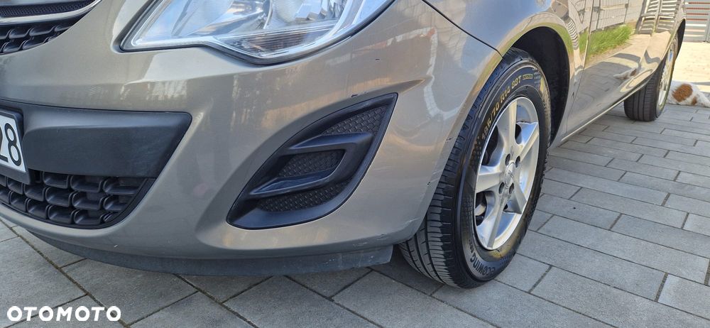 Opel Corsa 1.2 16V Essentia - 13