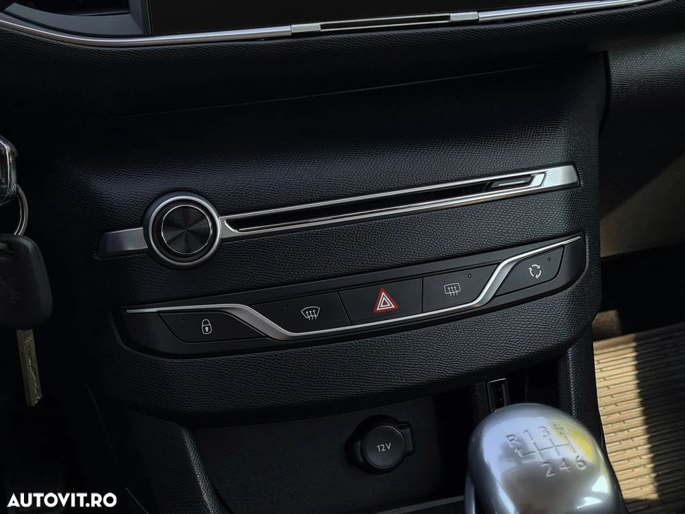 Peugeot 308 BlueHDi 150 Stop & Start Allure - 32