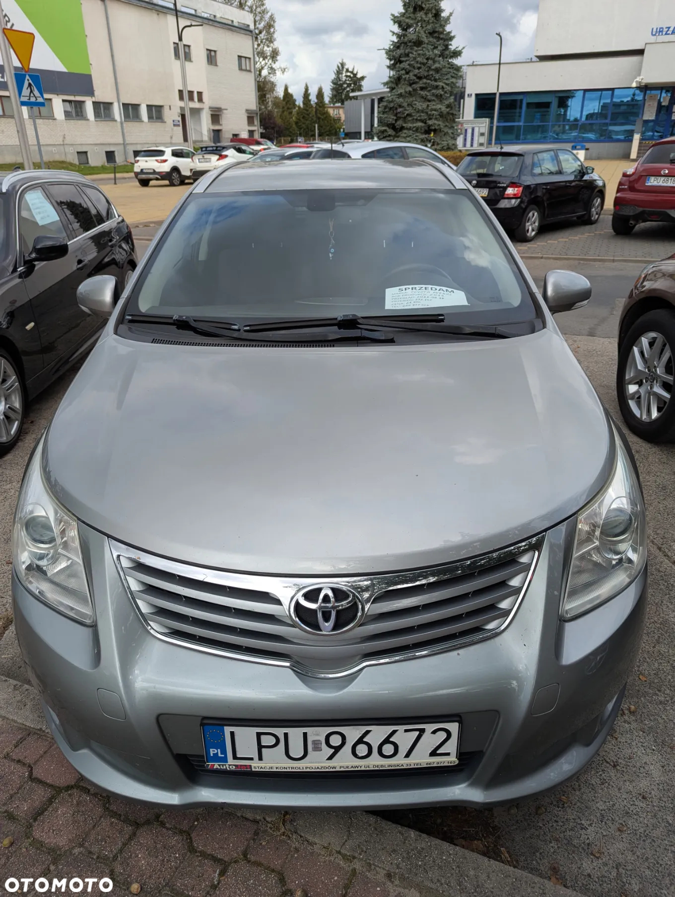 Toyota Avensis - 13