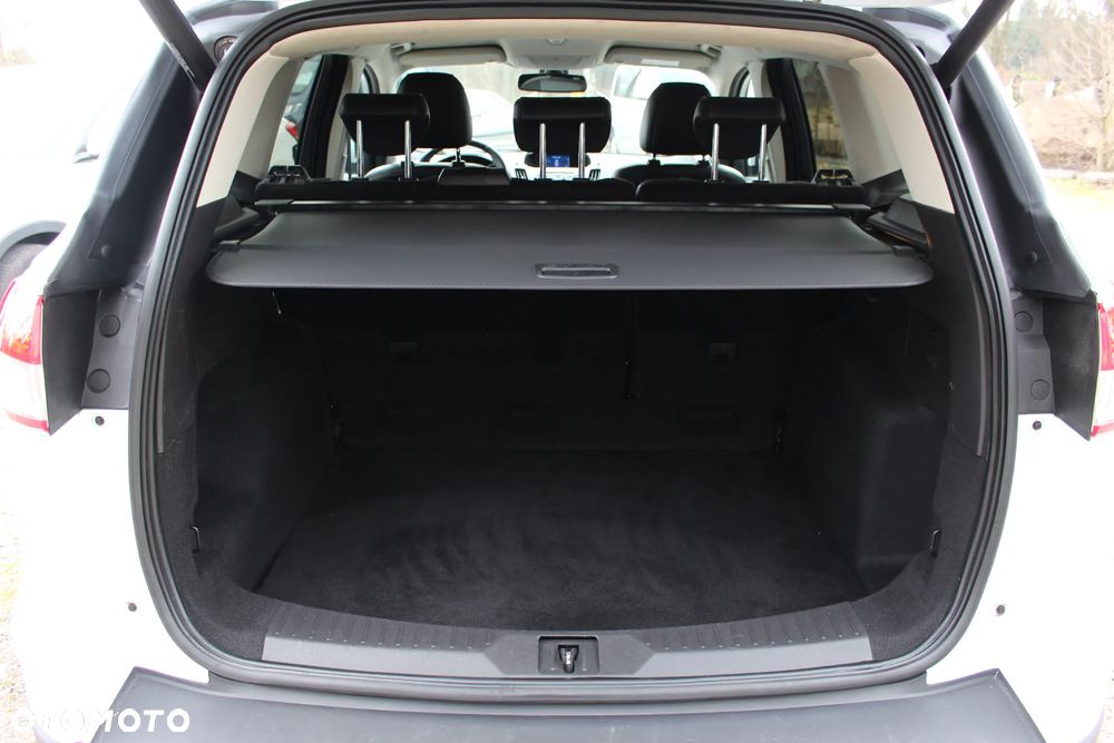 Ford Kuga 2.0 TDCi 4x4 Titanium - 22