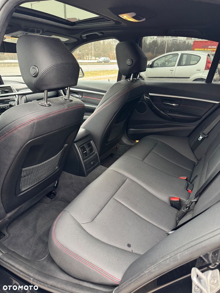 BMW Seria 3 330i xDrive Edition Luxury Line Purity - 13
