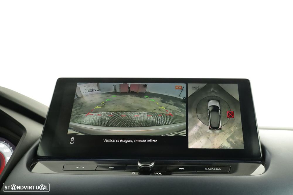 Nissan Qashqai 1.3 DIG-T N-Connecta Xtronic - 12