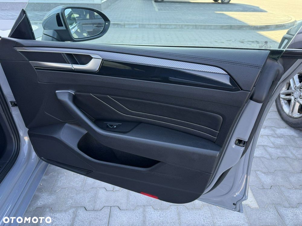 Volkswagen Arteon 2.0 TDI R-Line DSG - 34