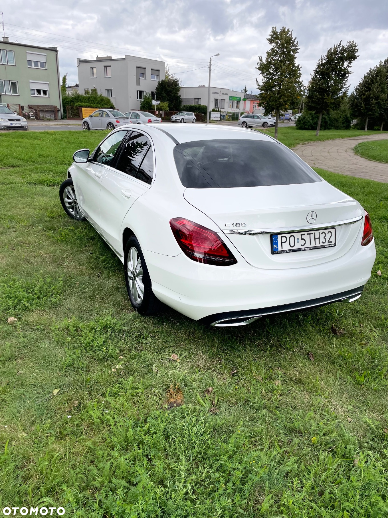 Mercedes-Benz Klasa C 180 9G-TRONIC - 4