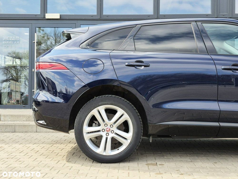 Jaguar F-Pace P250 AWD SE - 8