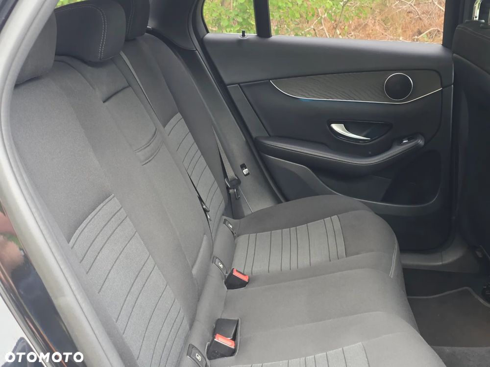 Mercedes-Benz GLC 220 d 4Matic 9G-TRONIC - 10