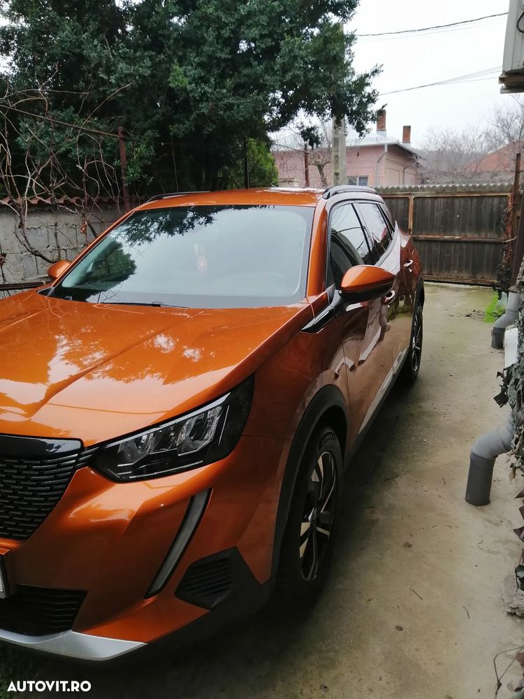 Peugeot 2008 1.2 L PureTech STT EAT8 Allure - 5