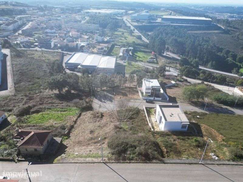Terreno para construção - Grande imagem: 4/8