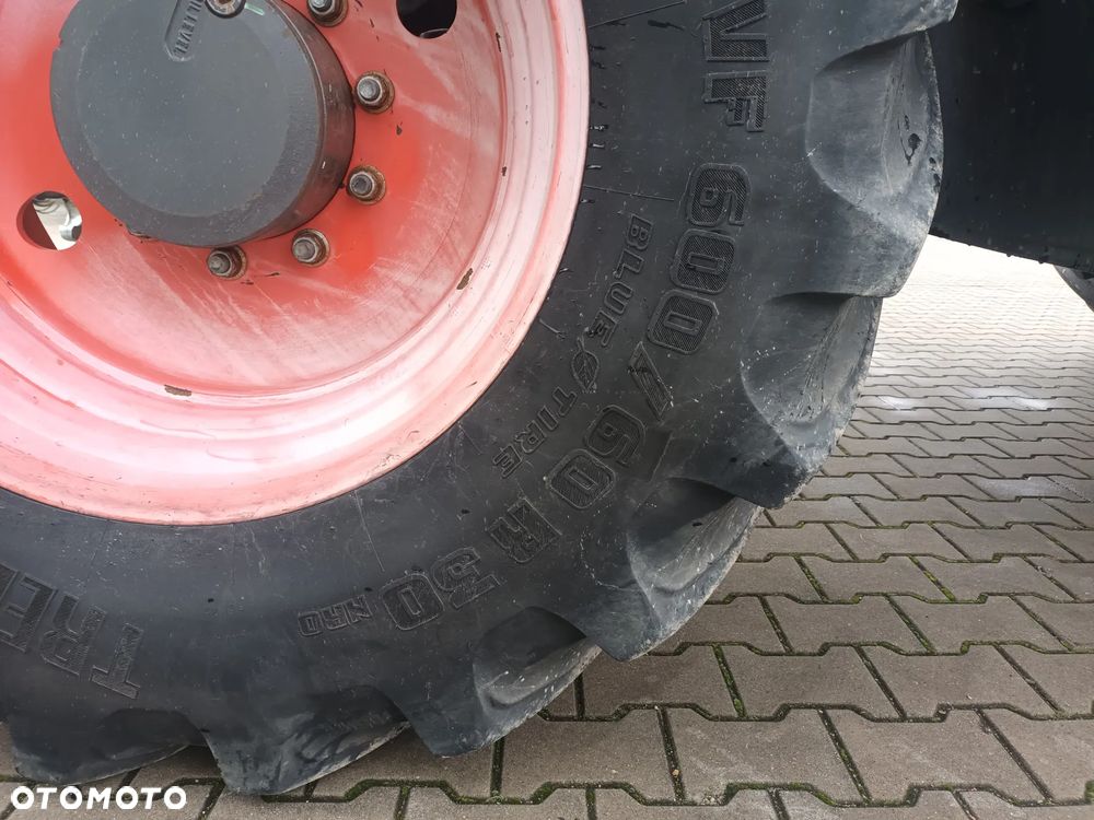 Claas Axion 810 CEBIS - 12