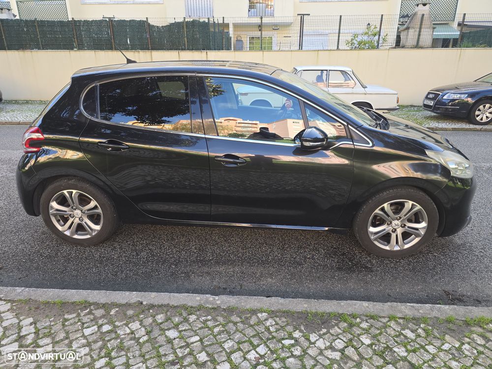 Peugeot 208 1.4 VTi Allure - 6