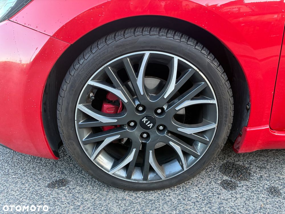 Kia Ceed 1.6 T-GDI GT L - 13