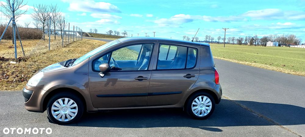 Renault Modus 1.2 16V Night and Day - 12