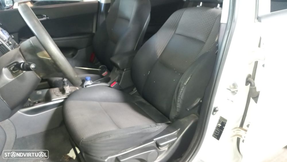 Caixa Velocidades Hyundai I30 1.6 CRDI 16v de 2009 - 7